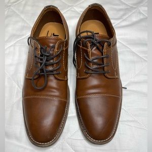 Like New. JF J. Ferrar Chatham Oxford Shoes